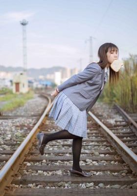 农民伯伯乡下妹在线_4K在线视频观看