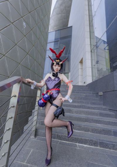 我和亲女在客厅作爱h在_短视频完整无删减版