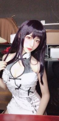 庭院里的女人英文原声_剧情片高清迅雷在线观看